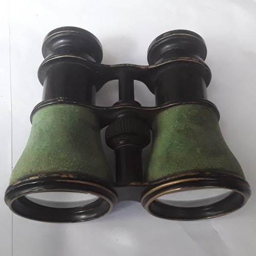 Rare paire jumelles - de,