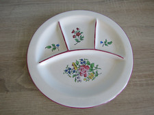 Assiettes a compartiment