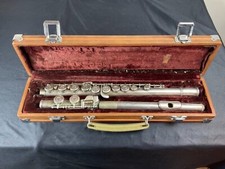 Ancienne Flûte traversière avec étui LARK M4006