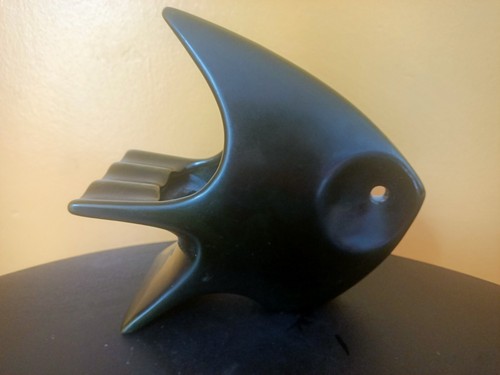 Poisson céramique teinte