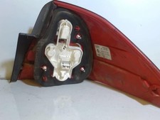 Feu arriere principal gauche