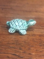 Petite statuette collection de statue verte en céramique