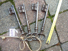 LOT A729 DE 4 TRES GRANDE CLÉ