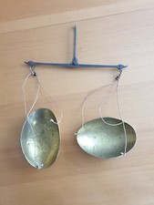 Ancienne balance trébuchet