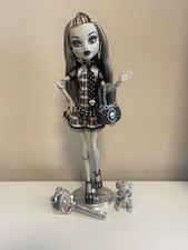 monster high frankie sdcc 2009 black&white