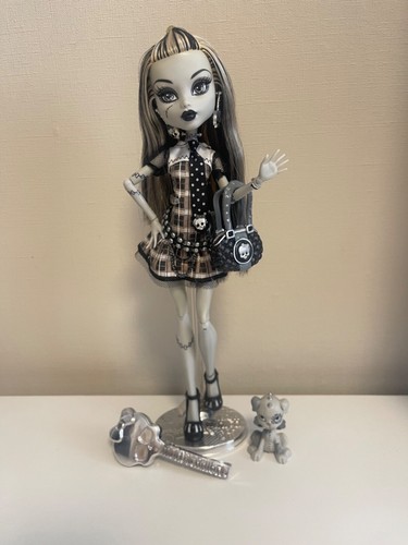 Monster high frankie - monster, sdcc