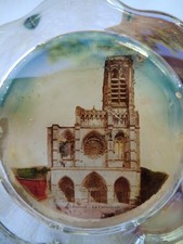 PRESSE PAPIER EN VERRE Ancien Cathédrale De Soissons 