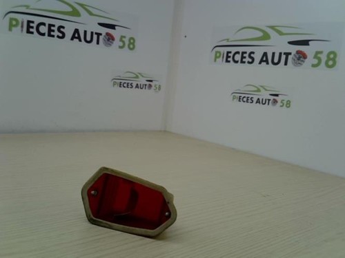 Feu arriere principal gauche