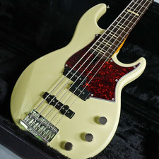 Guitare basse électrique