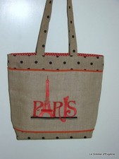 Sac de promenade,   toile rayeé brodée de papillons