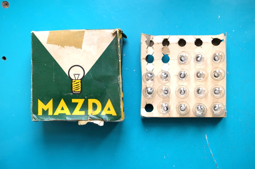 Lampe mazda w ep 10 - 6,