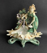 Ancienne statue porcelaine Art Nouveau nymphe femme à la fontaine DLG Mucha 1920