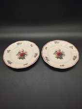 2 petites assiettes