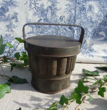 ANCIEN MOULE À GLACE EN FER - NUMÉROTÉ