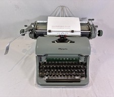 Machine à écrire OLYMPIA SG1