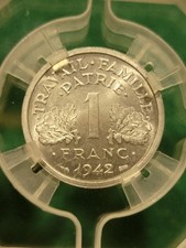 1 Franc Bazor 1942 lourde pré-série avec croix sur globules en état SP65