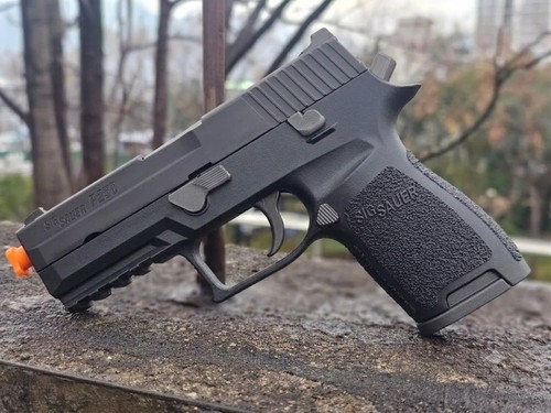 Sig sauer p250 pistol prop - pistol, 1:1