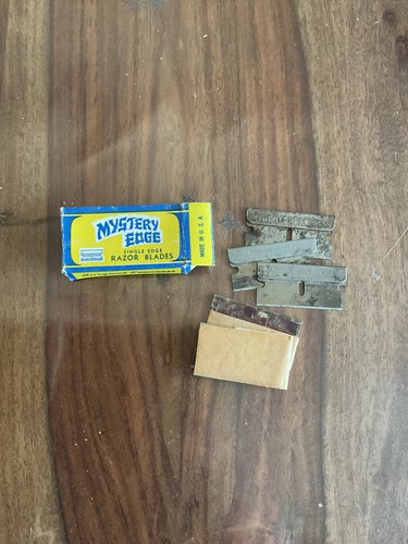 Ww2 razor blades box - razor,