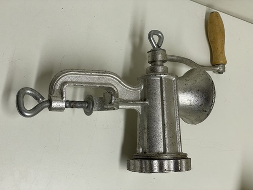 Moulinette hachoir à viande - à,