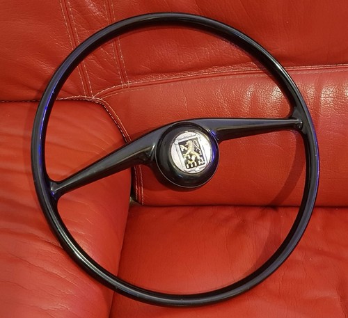 Volant noir quillery peugeot - volant,