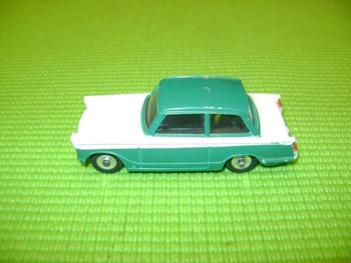 Dinky toys 189 triumph - dinky, herald