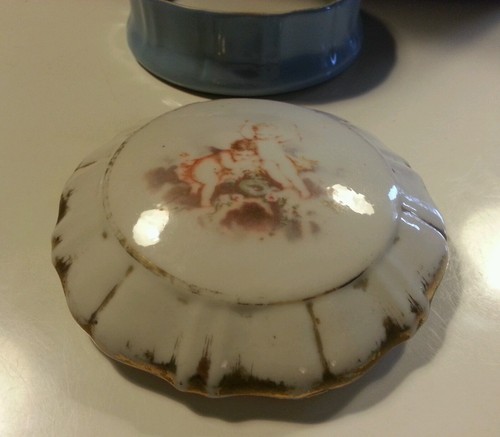 Bombonnière porcelaine - bombonnière,