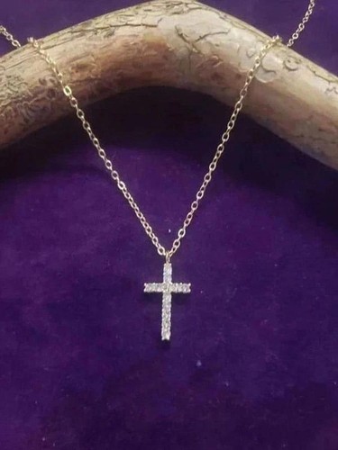 Collier pendentif croix