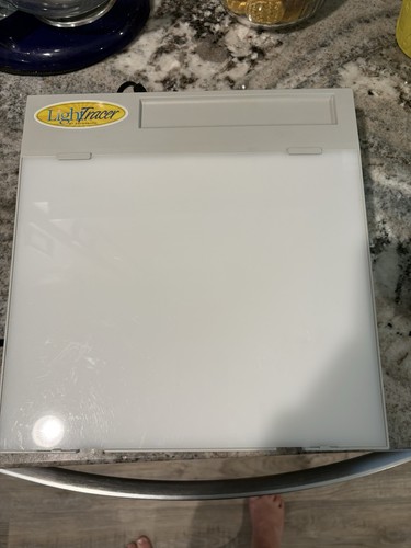 Light tracer box - light,