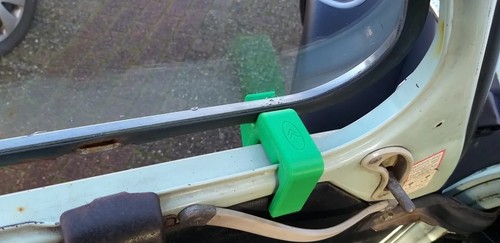 Cale entrebâillement de - cale, d'entrebâillement