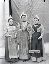 Femmes costume régional - femmes, en