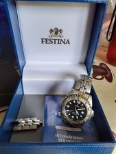 MONTRE FESTINA QUARTZ dans son coffret avec mailles supplémentaires