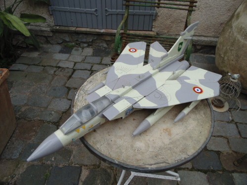 Grande maquette avion en - grande,
