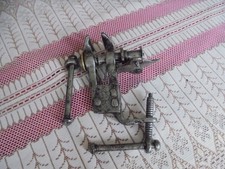 Un étau XIXème à la Fleur de Lys