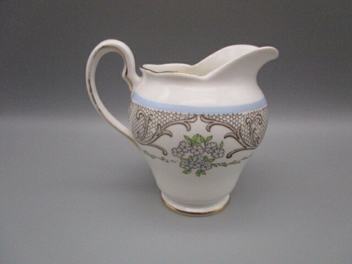 Pichet lait ancien en - a,