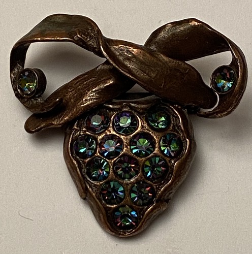Broche forme grappe - en, de