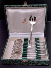 12 FOURCHETTES à HUITRE Métal Argenté modèle Coquille avec Ecrin Orfèvre LIBERTY