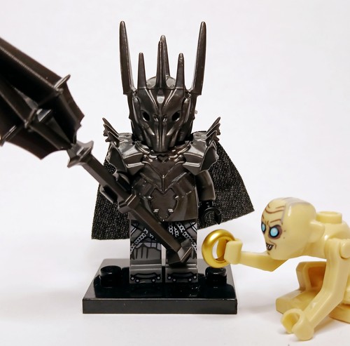 Sauron gollum minifig - gollum,