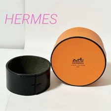 HERMES Poule-to Leather Bangle