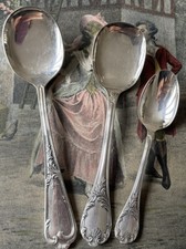 2 cuillères à bouillie & 1