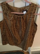 Avon’s Mark Sleeveless Career Top S/P With Button Closure