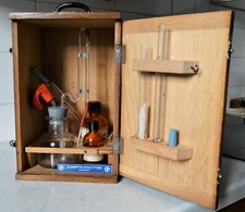 Coffret ancien chimie pharmacie Labo : verrerie + produits + boite PROLABO