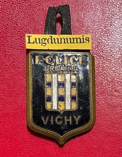 Insigne Pucelle - ETAT FRANCAIS  Police Urbaine de VICHY 1941/1944 Très Rare TTB