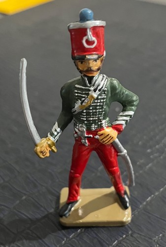 Starlux soldat plomb - /,
