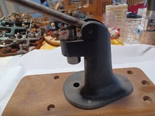 Sertisseuse pour les chasseurs en exelent etat