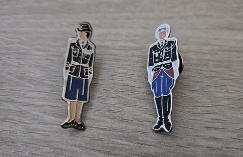 Pins militaires métal - pins, en