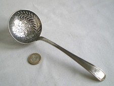 BELLE CUILLÈRE SAUPOUDREUSE