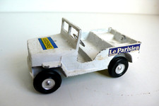 SALZA   JEEP  TOUR DE FRANCE  "LE PARISIEN-L'ÉQUIPE"    MÉTAL ANNÉES 50 BON ÉTAT