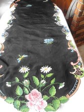 ANCIEN NAPPERON SOIE NOIR PEINT A LA MAIN"PAPILLONS FLEURS.."1900