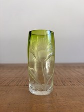 Vase Moser Karlsbad En Cristal Taillé À Décor De Fleur Et Feuillages Vert Art Nv