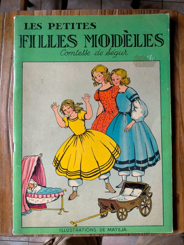 Les petites filles modeles - filles,